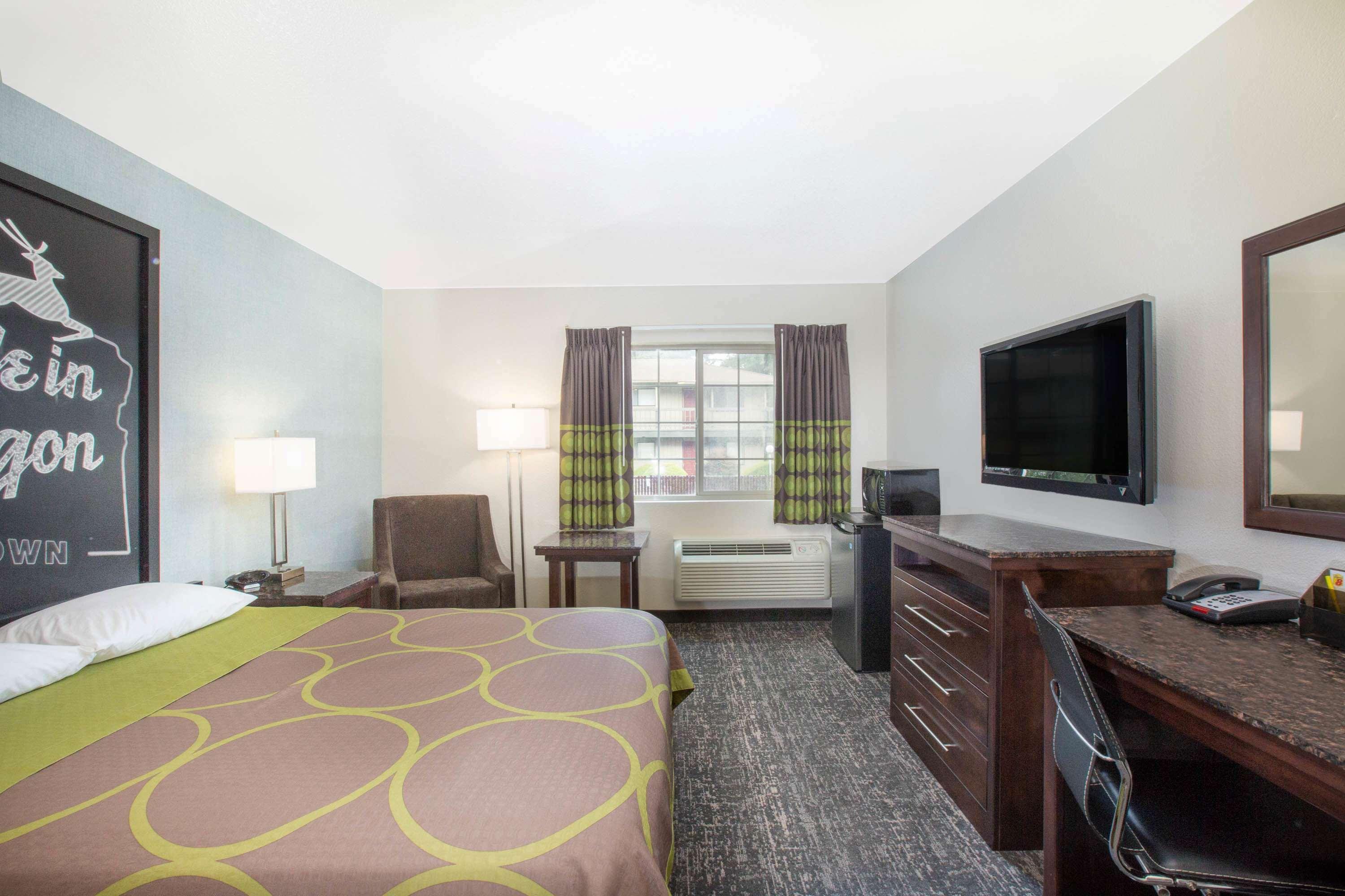 Gateway Inn & Suites Eugene-Springfield Buitenkant foto
